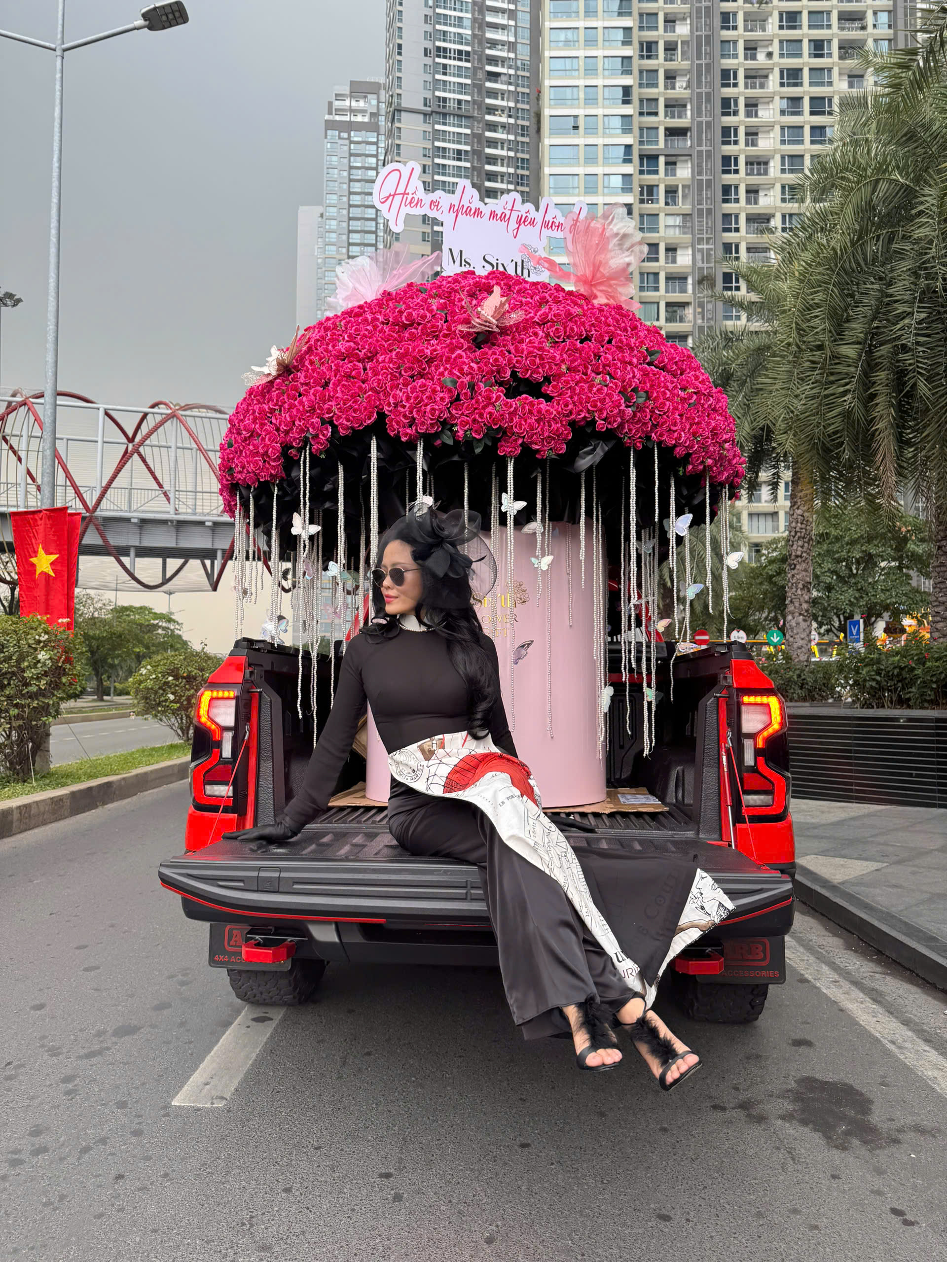 Trụ Hoa Sofia Khổng Lồ