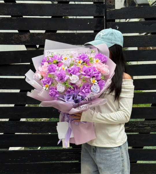 Bó Hoa Tím Lilac Mix Hồng Phấn Form Ovan