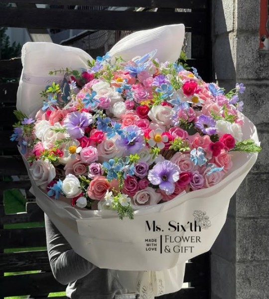 Bó hoa nhiệt đới size L+