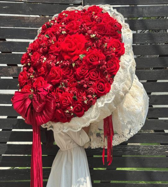 BST BÓ HOA ĐỎ LỤA NHUNG