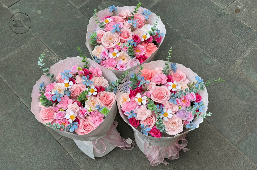 Bó hoa nhiệt đới size S