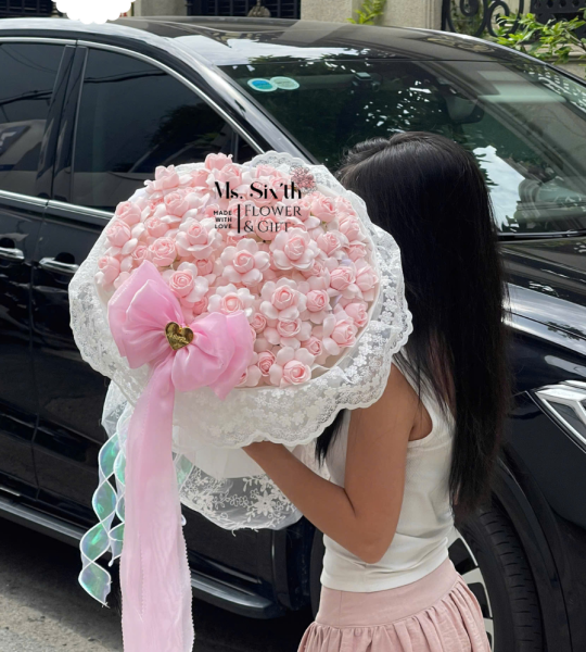 Hoa Hồng Plume Mix Voan Tiểu Thư Size M