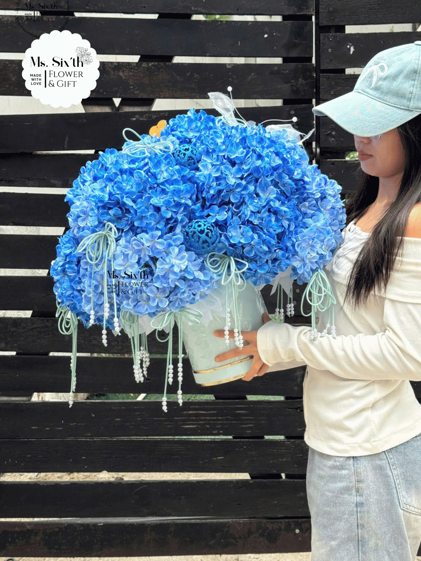 Trụ Hoa Cẩm Tú Cầu